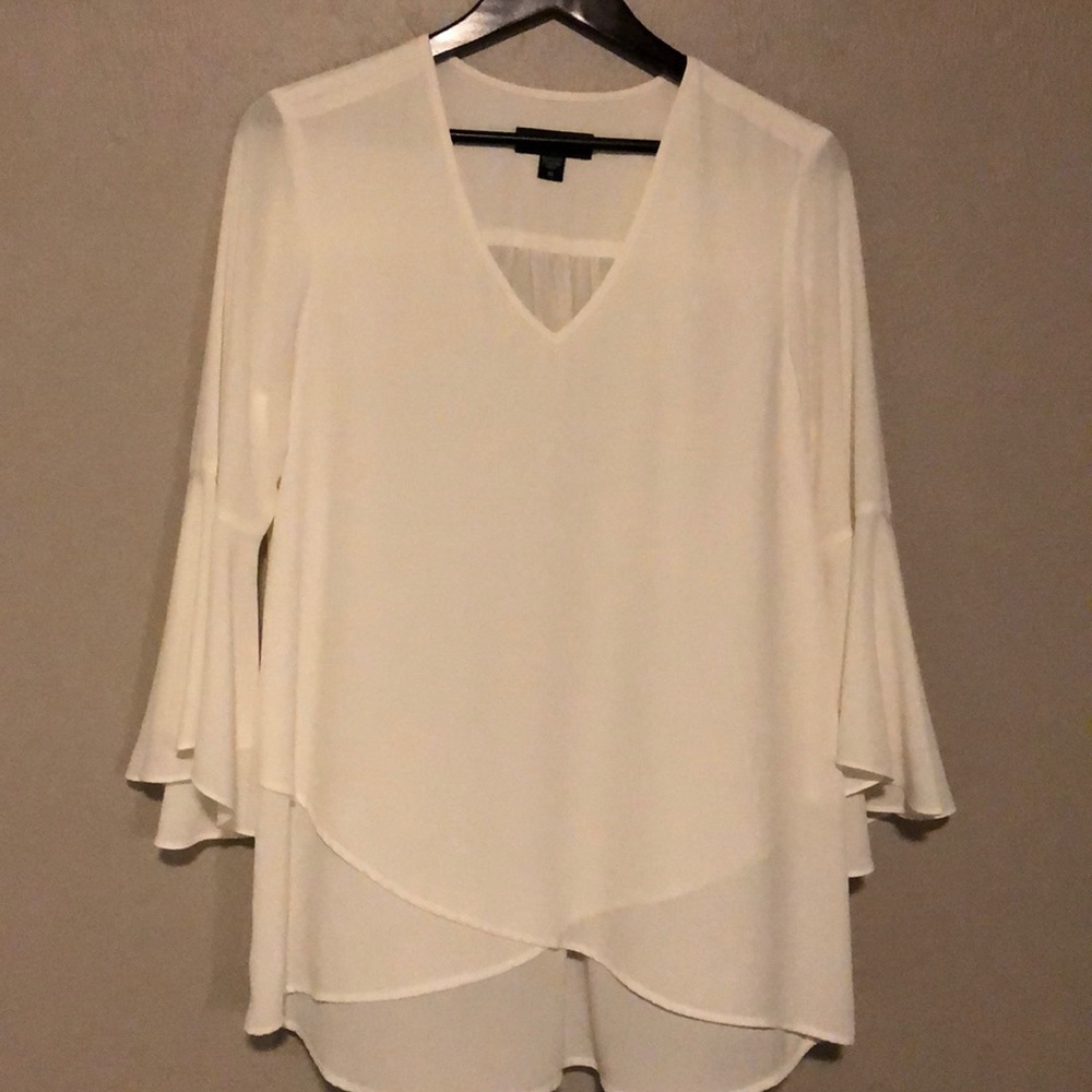 Bell sleeve blouse